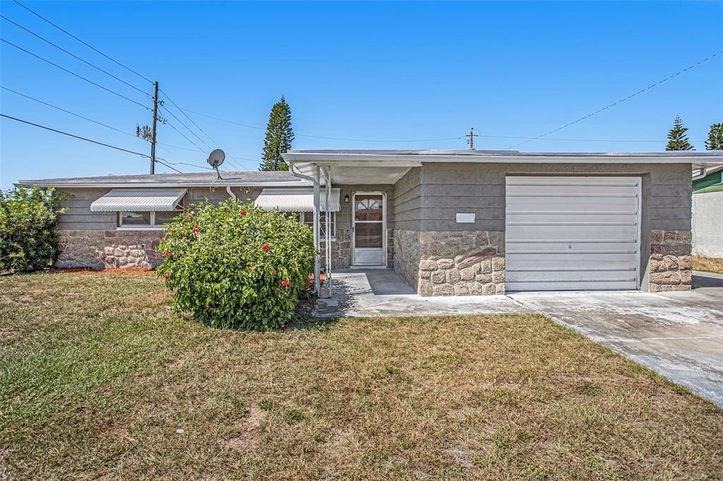 Recently Sold: $200,000 (2 beds, 1 baths, 1088 Square Feet)