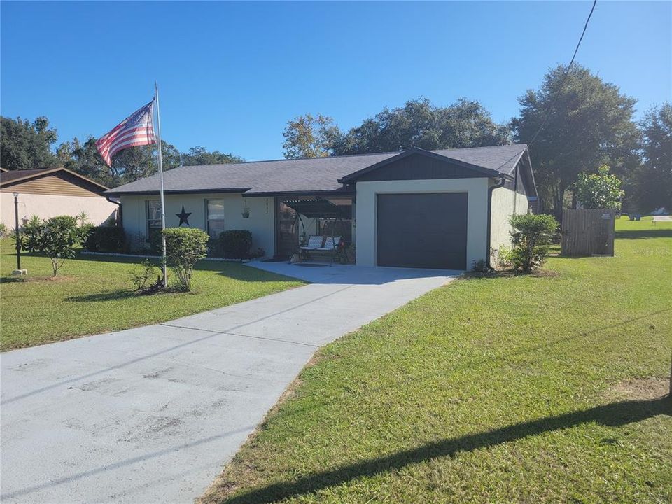 Recently Sold: $160,000 (3 beds, 1 baths, 998 Square Feet)