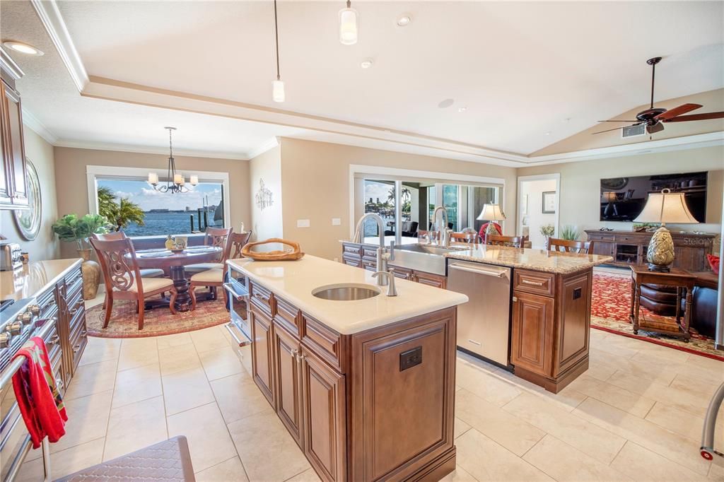 Recently Sold: $2,100,000 (3 beds, 2 baths, 2236 Square Feet)