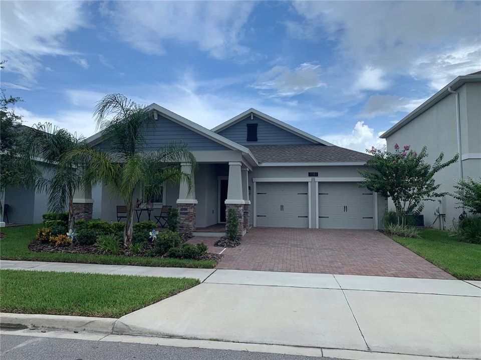 Recently Sold: $449,990 (4 beds, 3 baths, 2136 Square Feet)