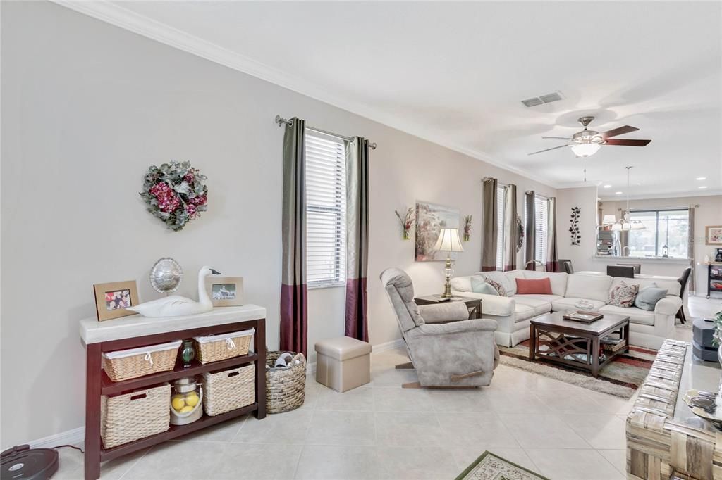 Recently Sold: $310,000 (2 beds, 2 baths, 1161 Square Feet)