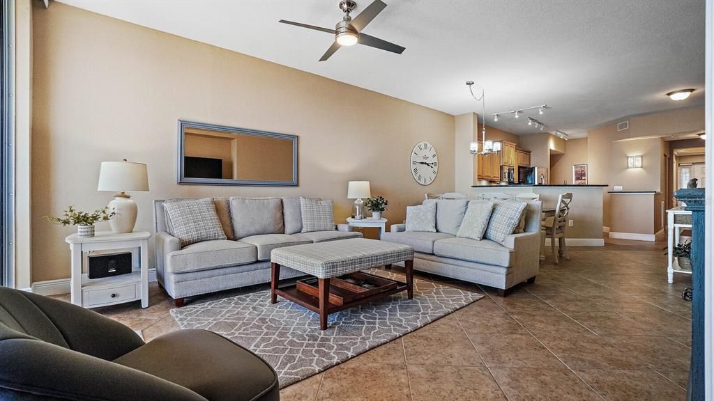 Recently Sold: $425,000 (3 beds, 2 baths, 1646 Square Feet)