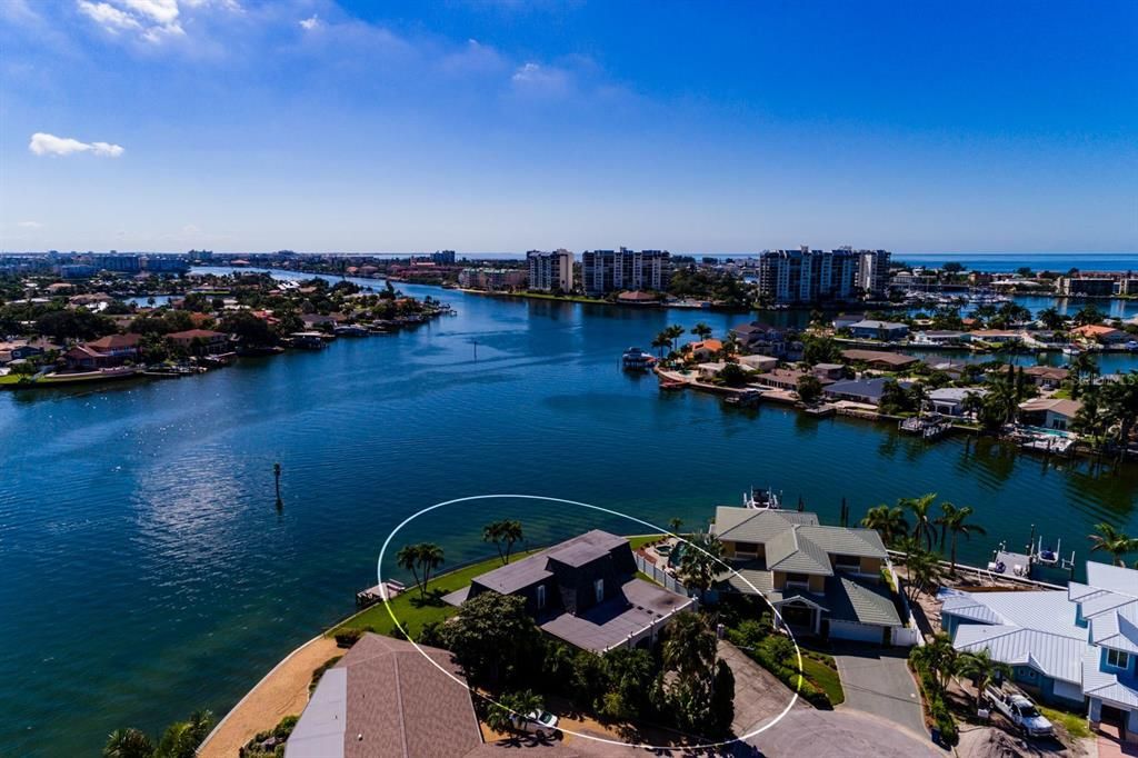 Recently Sold: $1,825,000 (5 beds, 3 baths, 3715 Square Feet)