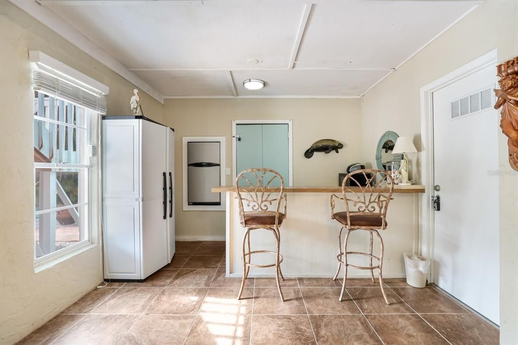 Recently Sold: $1,495,000 (2 beds, 2 baths, 1064 Square Feet)
