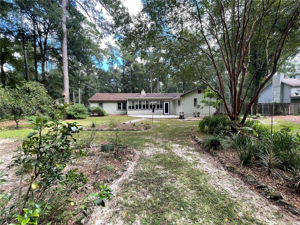Recently Sold: $400,000 (4 beds, 2 baths, 2200 Square Feet)