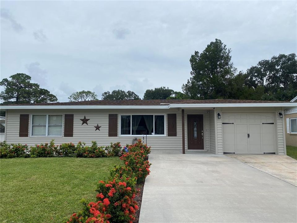 Recently Sold: $449,900 (3 beds, 2 baths, 1779 Square Feet)