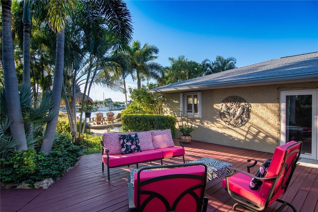 Recently Sold: $1,500,000 (3 beds, 2 baths, 1735 Square Feet)