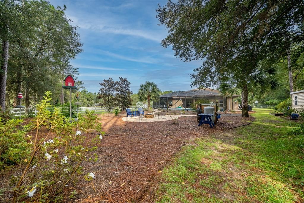 Recently Sold: $425,000 (4 beds, 3 baths, 2333 Square Feet)