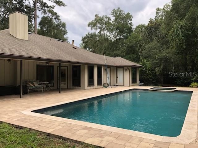 Recently Sold: $429,900 (4 beds, 3 baths, 2481 Square Feet)