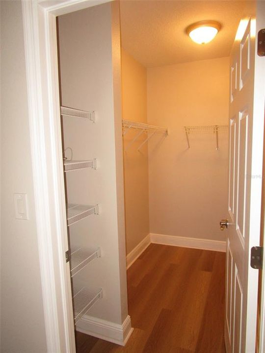 Closet Bedroom 1