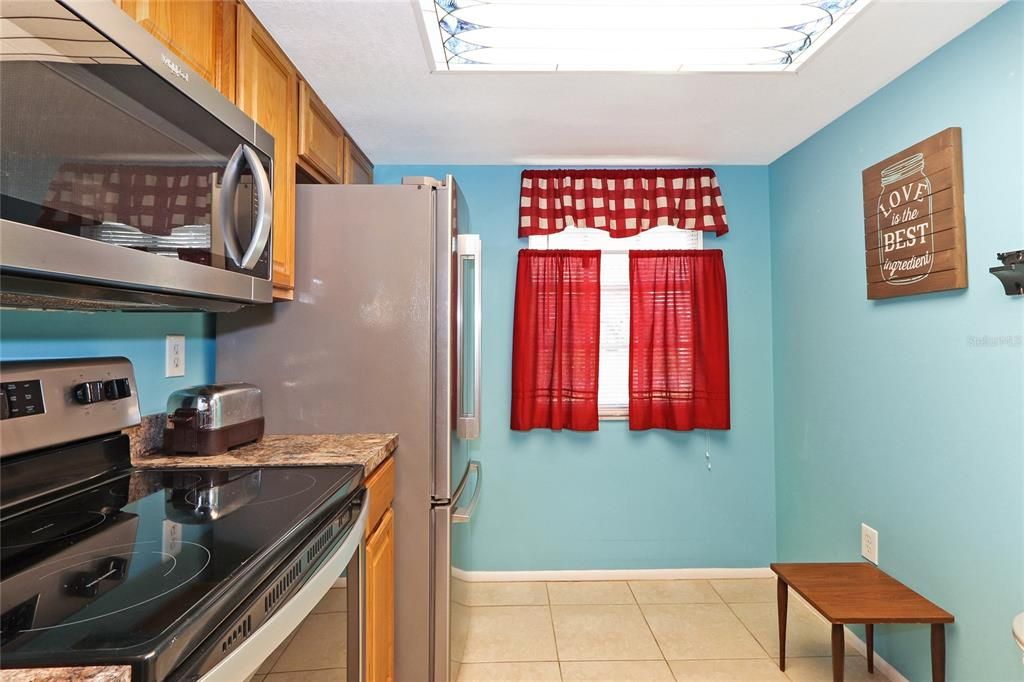 Recently Sold: $110,000 (2 beds, 2 baths, 978 Square Feet)