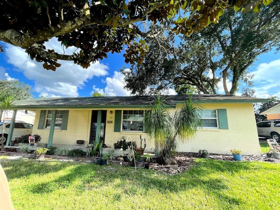 Recently Sold: $195,000 (3 beds, 2 baths, 1050 Square Feet)