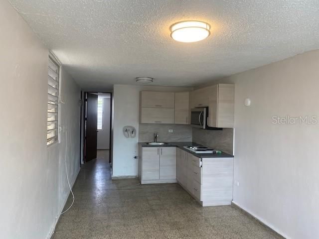 Recently Sold: $44,900 (3 beds, 1 baths, 950 Square Feet)