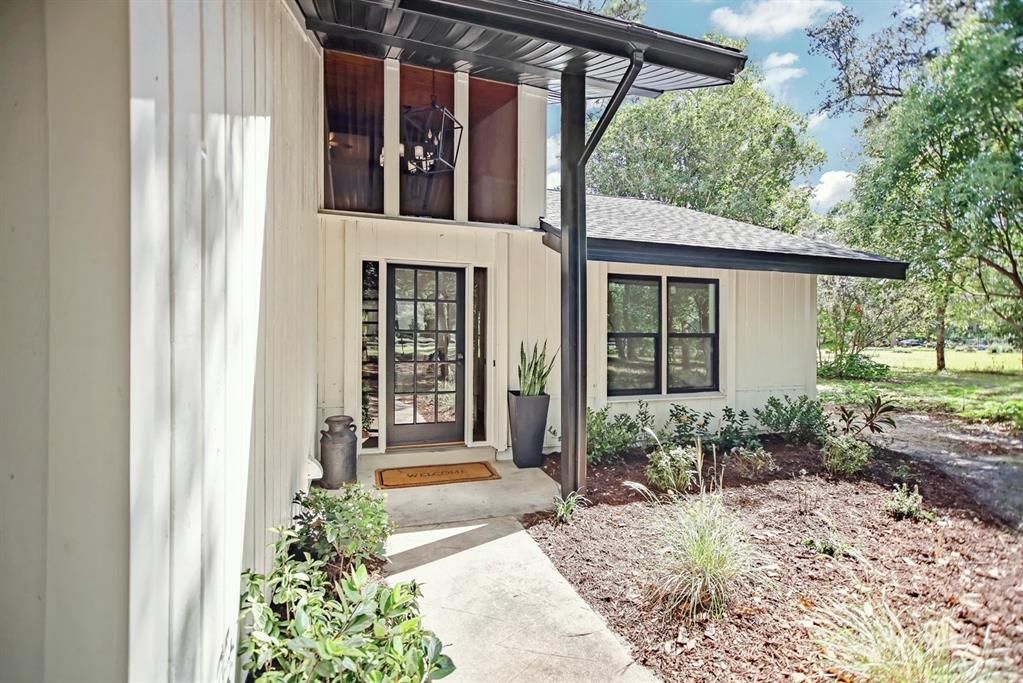 Vendido Recientemente: $549,999 (4 camas, 2 baños, 2448 Pies cuadrados)