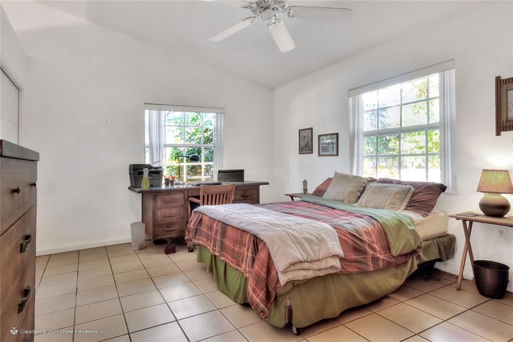 Recently Sold: $329,000 (3 beds, 2 baths, 1680 Square Feet)