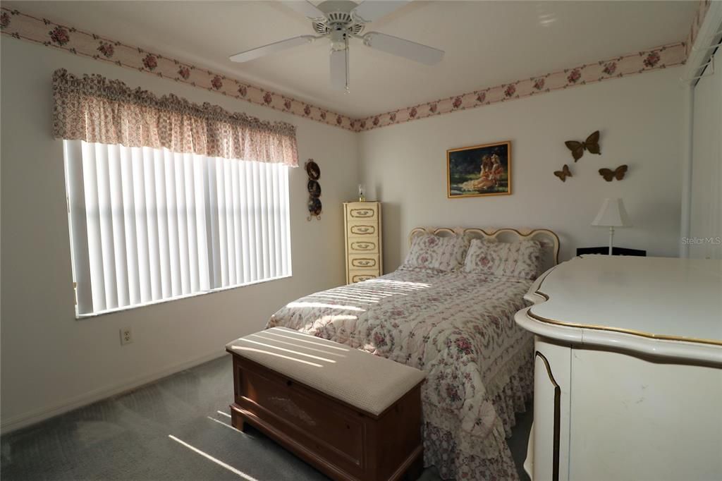 LOVELY GUEST BEDROOM