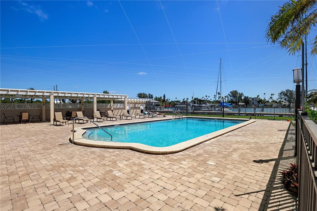 Recently Sold: $820,000 (3 beds, 2 baths, 1345 Square Feet)