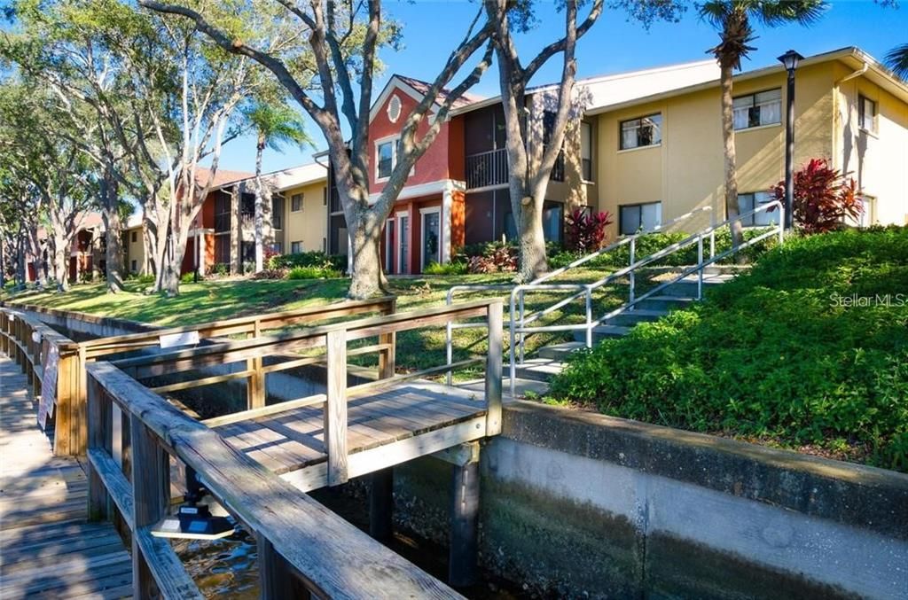 Vendido Recientemente: $190,000 (2 camas, 2 baños, 1080 Pies cuadrados)