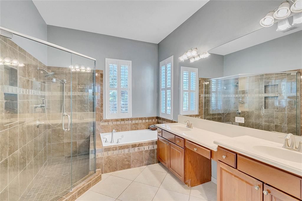 Недавно продано: $700,000 (4 спален, 3 ванн, 3178 Квадратных фут)