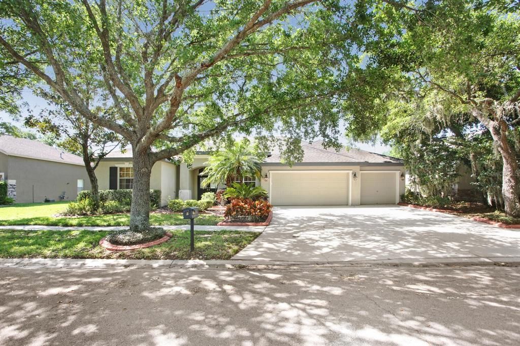 Recently Sold: $610,000 (4 beds, 4 baths, 3353 Square Feet)
