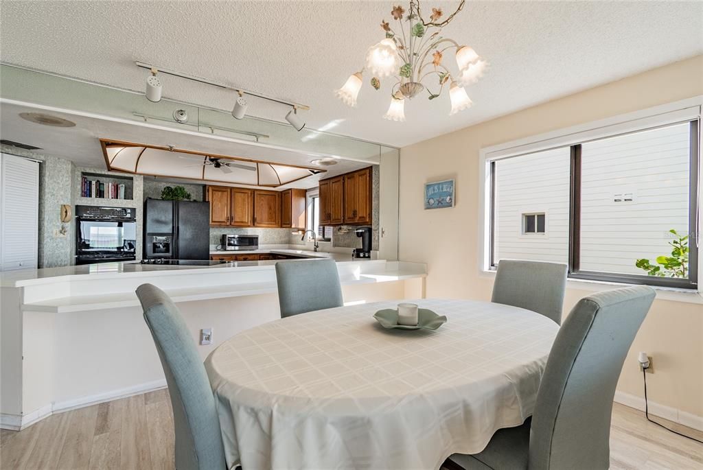Recently Sold: $1,100,000 (3 beds, 2 baths, 1790 Square Feet)
