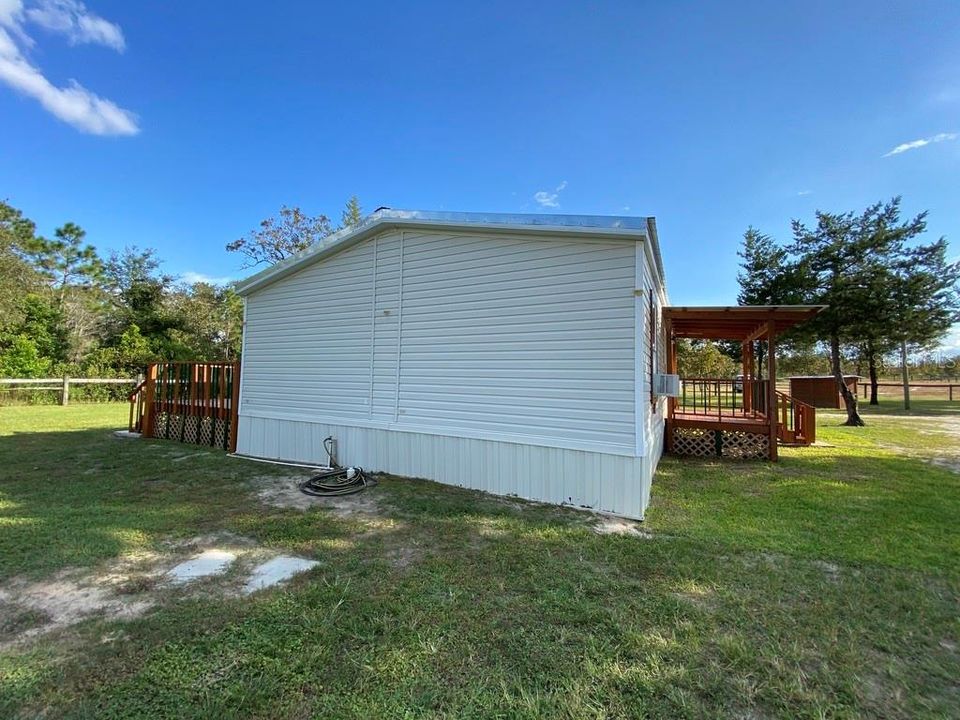 Recently Sold: $135,000 (3 beds, 2 baths, 864 Square Feet)