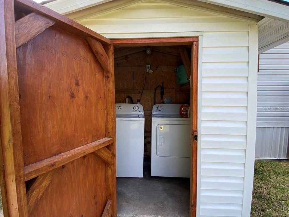 LAUNDRY SHED