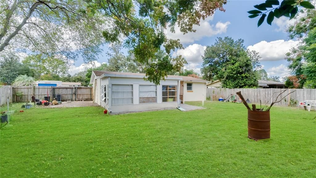 Recently Sold: $134,900 (3 beds, 1 baths, 924 Square Feet)