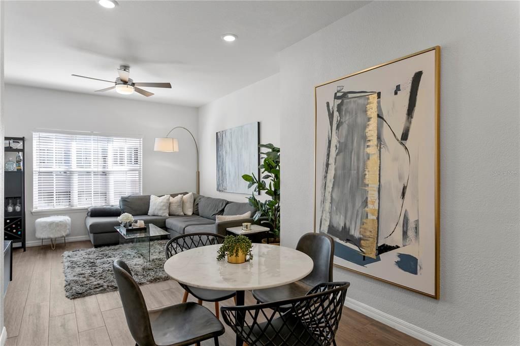 Recently Sold: $625,000 (2 beds, 2 baths, 1128 Square Feet)