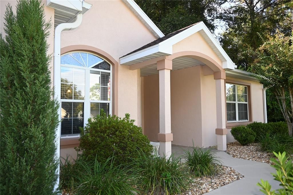 Recently Sold: $184,700 (2 beds, 2 baths, 1358 Square Feet)