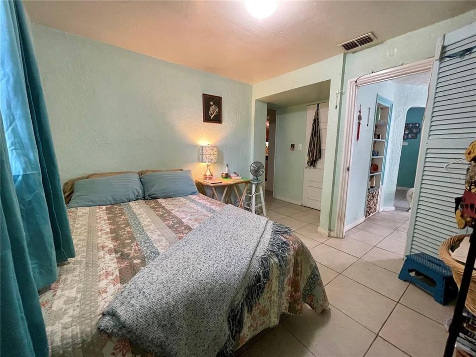 Vendido Recientemente: $145,000 (2 camas, 1 baños, 1196 Pies cuadrados)