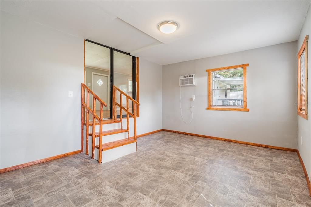 Recently Sold: $75,000 (2 beds, 1 baths, 849 Square Feet)