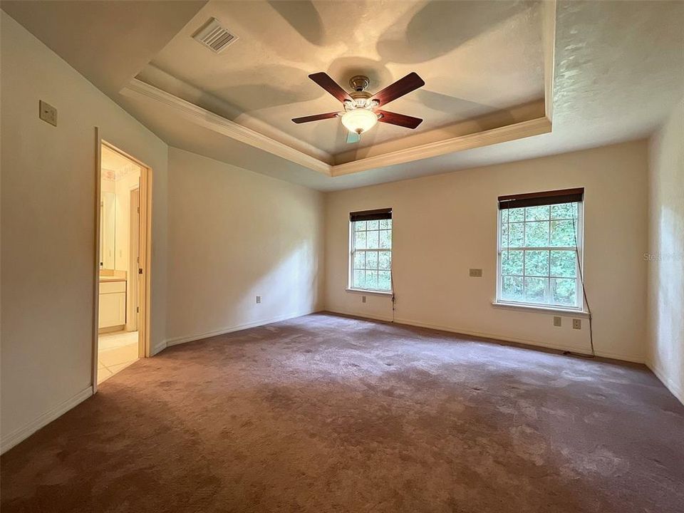 Master bedroom2