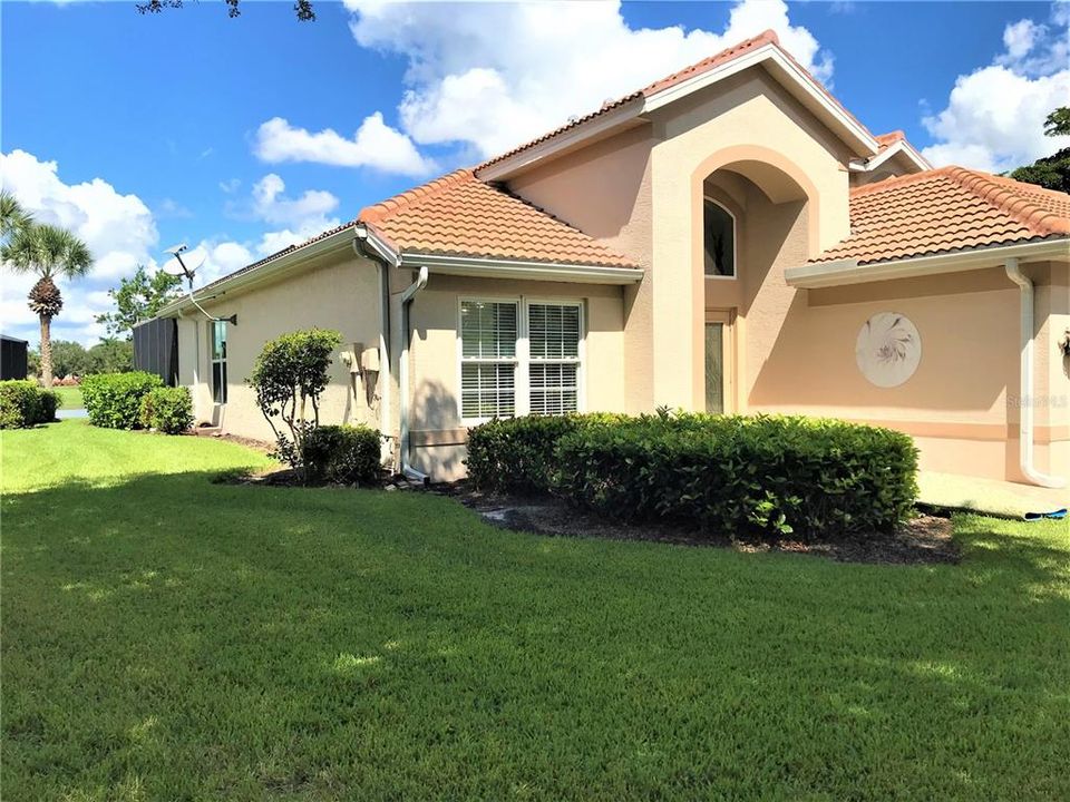Recently Sold: $649,000 (3 beds, 3 baths, 2087 Square Feet)