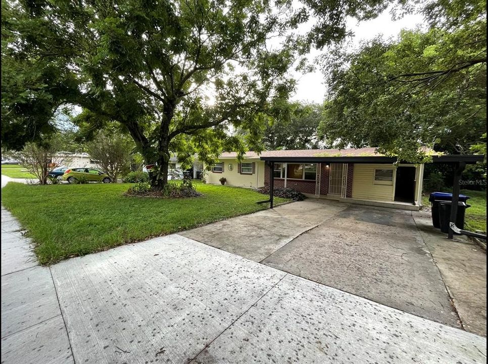 Recently Sold: $263,500 (3 beds, 2 baths, 1663 Square Feet)