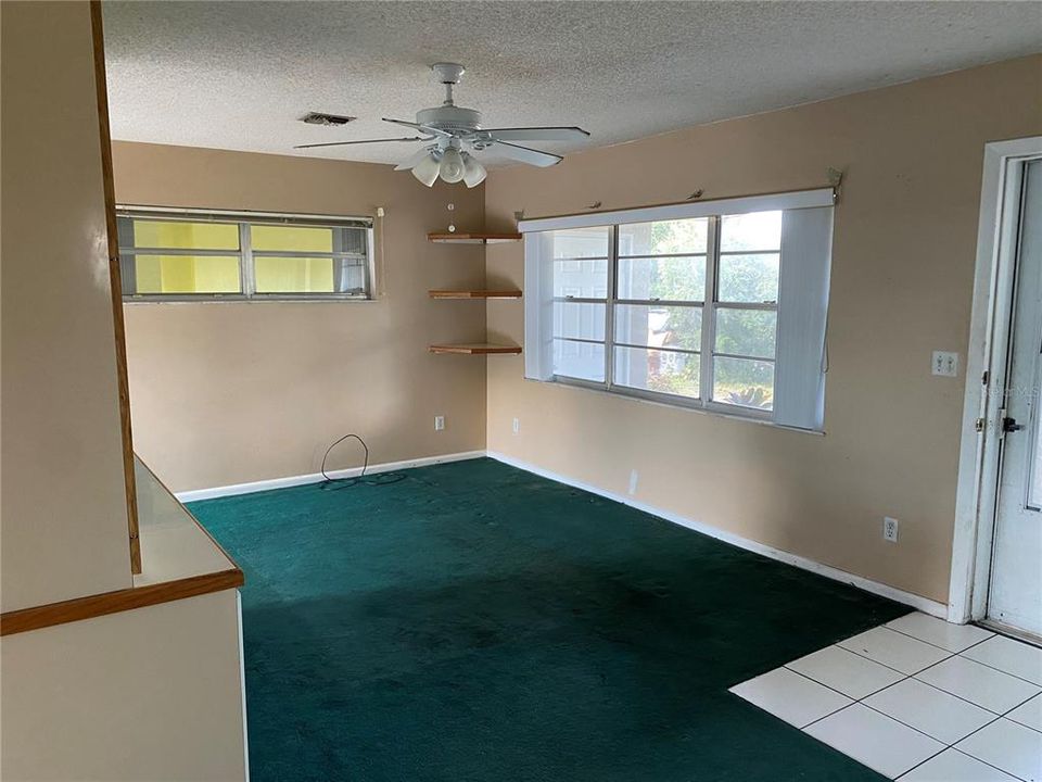 Recently Sold: $260,000 (3 beds, 1 baths, 1190 Square Feet)