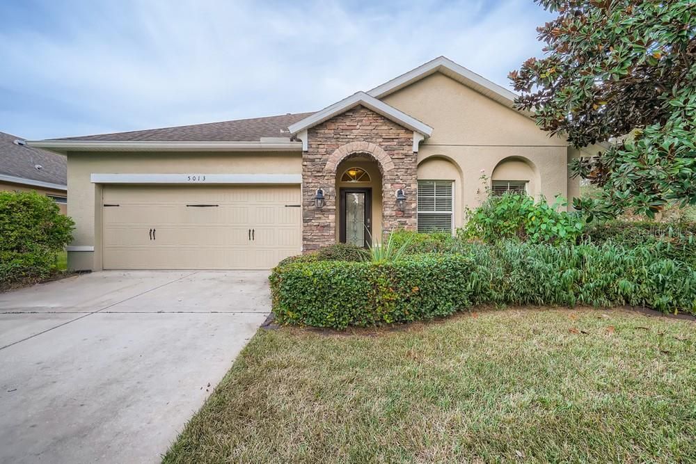 Recently Sold: $391,900 (4 beds, 2 baths, 2024 Square Feet)