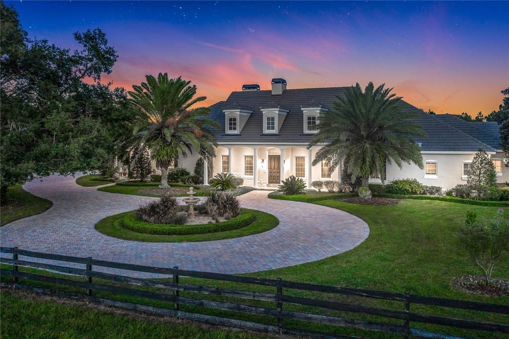 Recently Sold: $1,099,000 (5 beds, 6 baths, 5062 Square Feet)