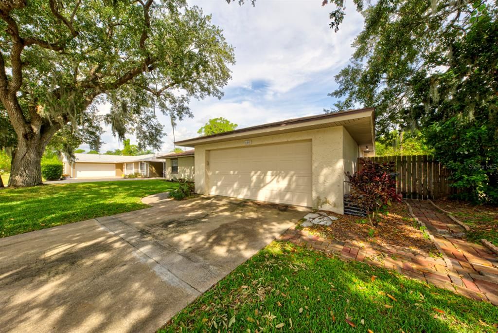 Recently Sold: $315,000 (5 beds, 2 baths, 1622 Square Feet)