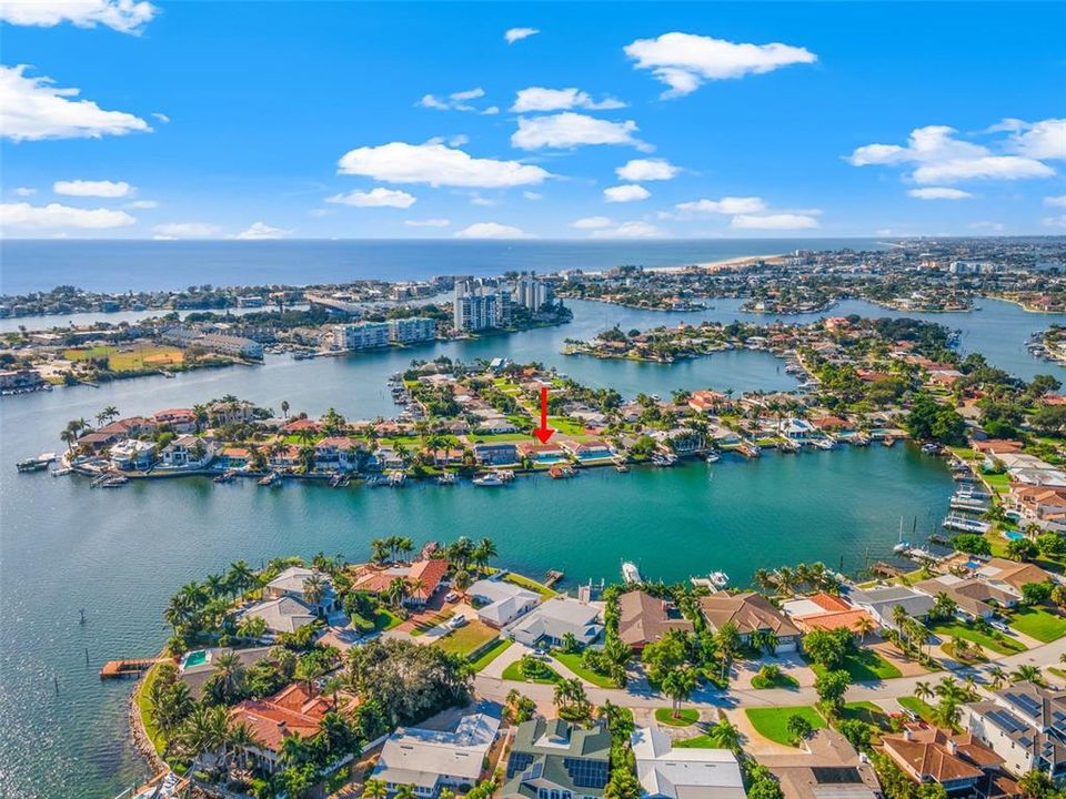 Recently Sold: $1,495,000 (3 beds, 2 baths, 2360 Square Feet)