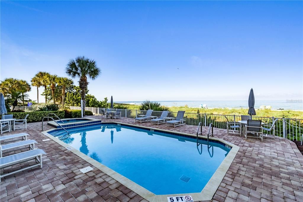 Recently Sold: $1,495,000 (3 beds, 2 baths, 1610 Square Feet)