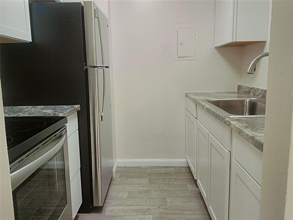 Recently Rented: $1,050 (2 beds, 1 baths, 850 Square Feet)