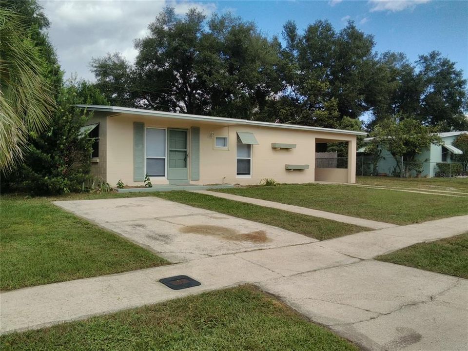 Recently Rented: $1,050 (2 beds, 1 baths, 850 Square Feet)