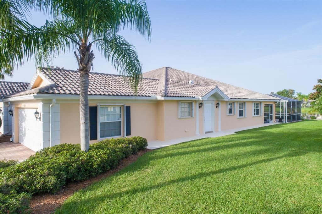 Recently Sold: $432,000 (2 beds, 2 baths, 1534 Square Feet)