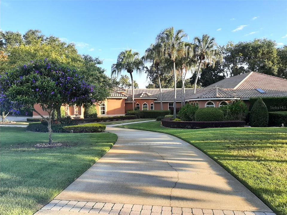 Recently Sold: $2,100,000 (6 beds, 4 baths, 4960 Square Feet)