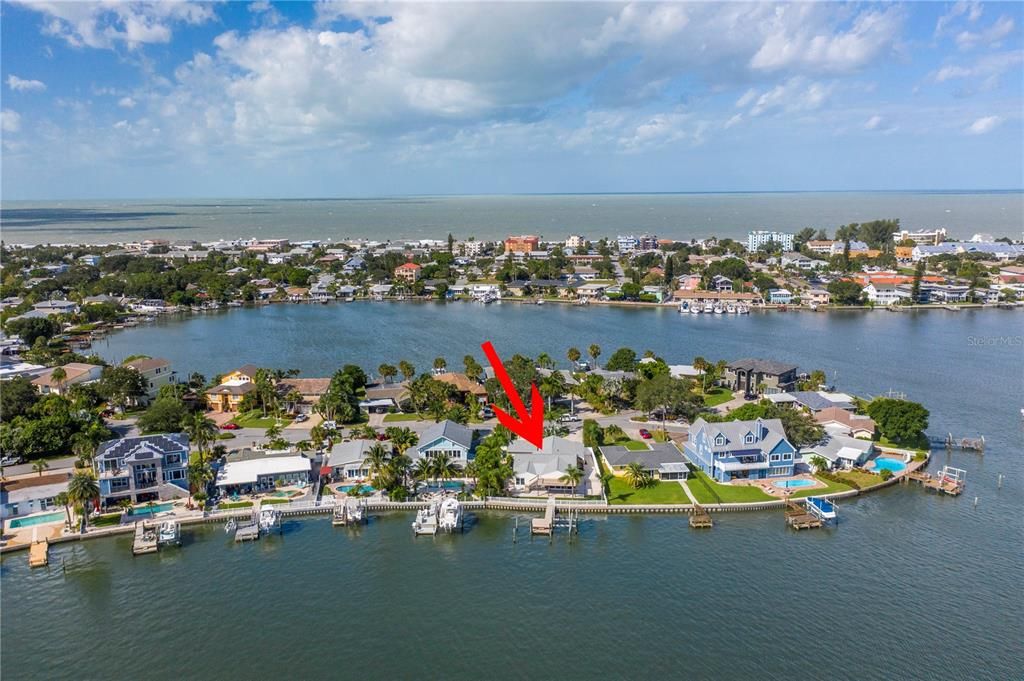Recently Sold: $1,325,000 (3 beds, 2 baths, 2644 Square Feet)