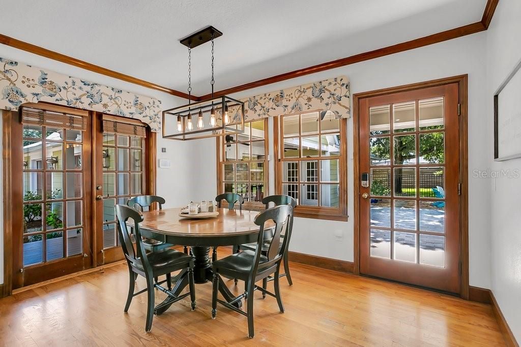 Recently Sold: $1,390,000 (4 beds, 4 baths, 3181 Square Feet)