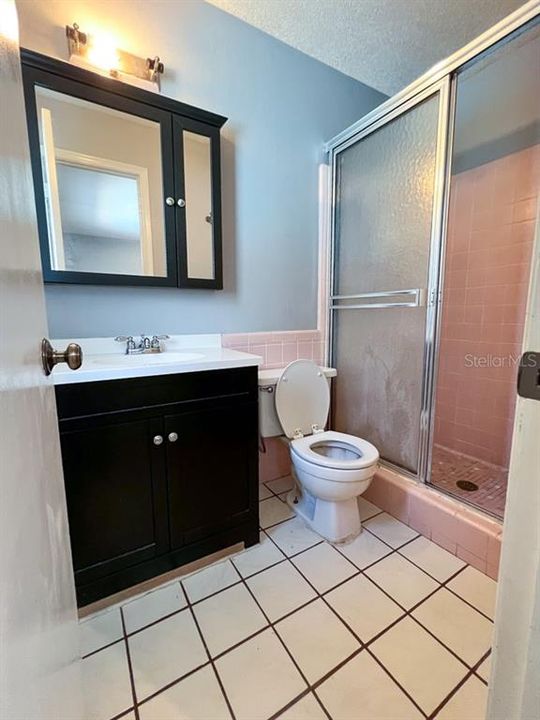 最近租的: $2,250 (5 贝兹, 3 浴室, 2120 平方英尺)