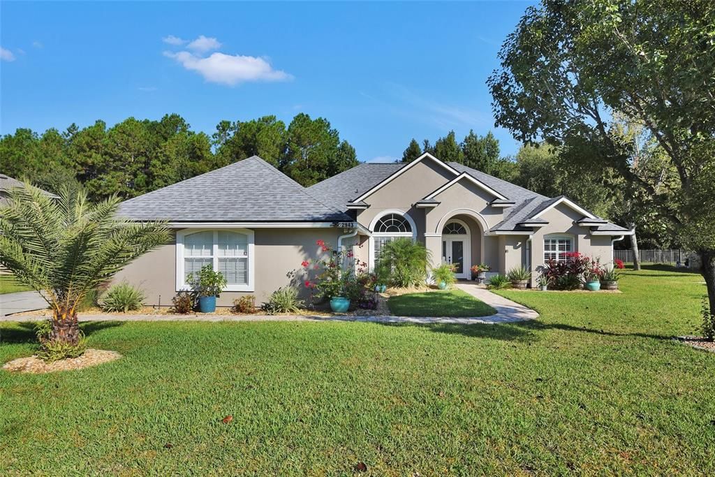 Недавно продано: $477,500 (4 спален, 3 ванн, 2330 Квадратных фут)