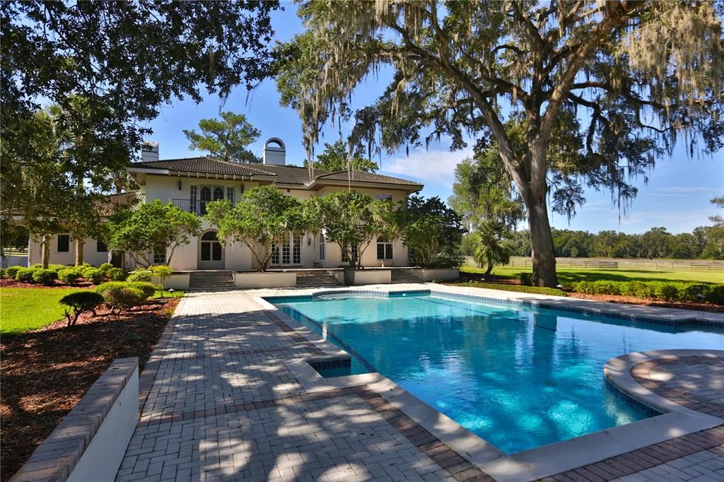 Recently Sold: $2,475,000 (5 beds, 4 baths, 5600 Square Feet)